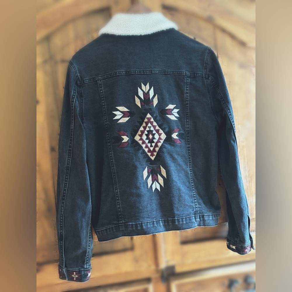 Free People x Driftwood Charcoal Denim Jacket - Aztec Embroidery - Size XL NWOT - Picture 10 of 13